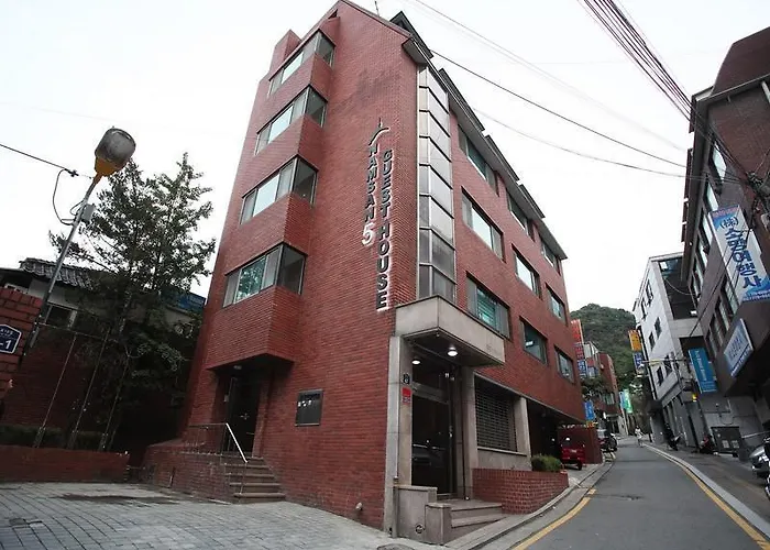 ホステル ナムサン
